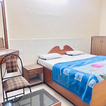 Sunrise Hotel 잘란다르 외부 사진